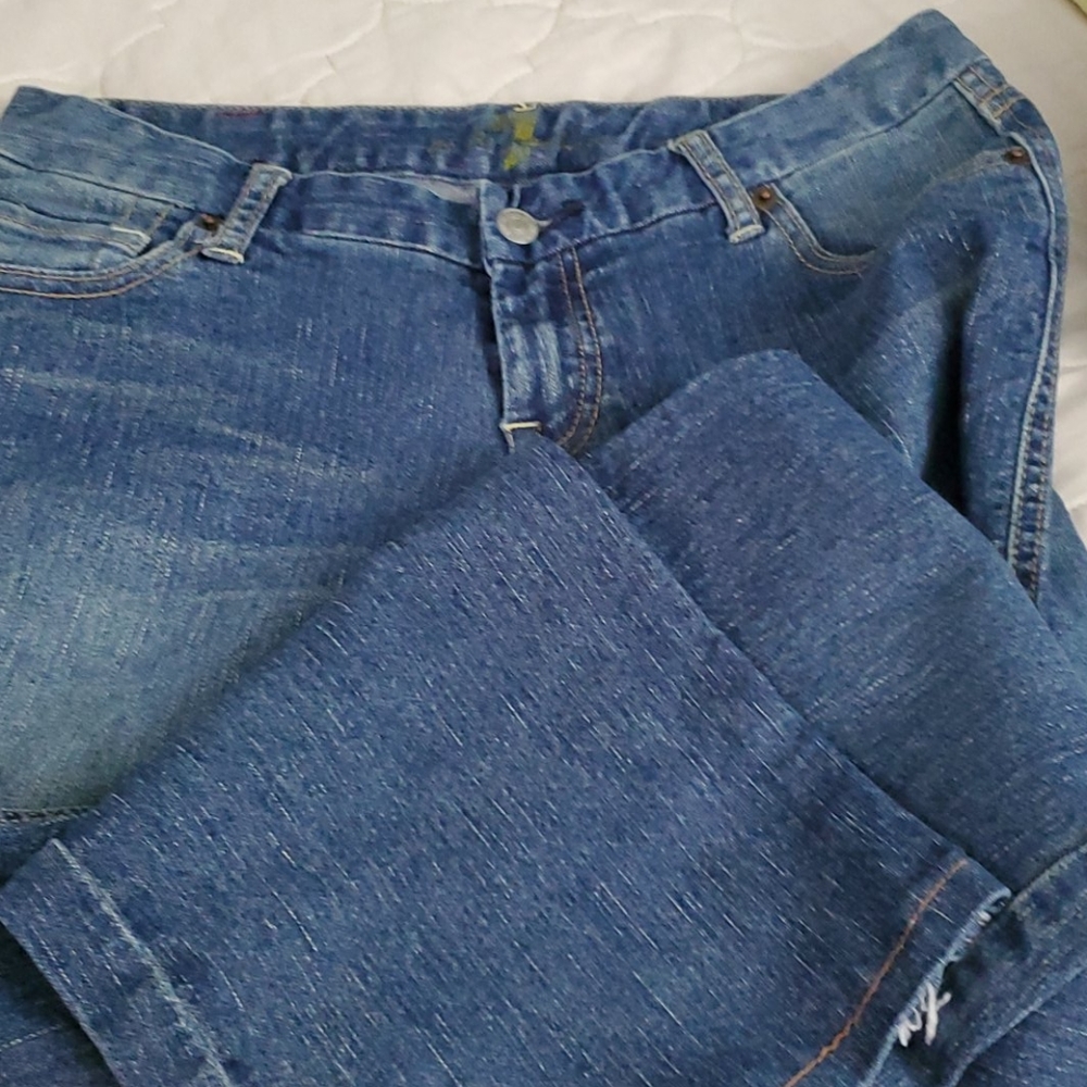 Jeans - Picture 2 of 3
